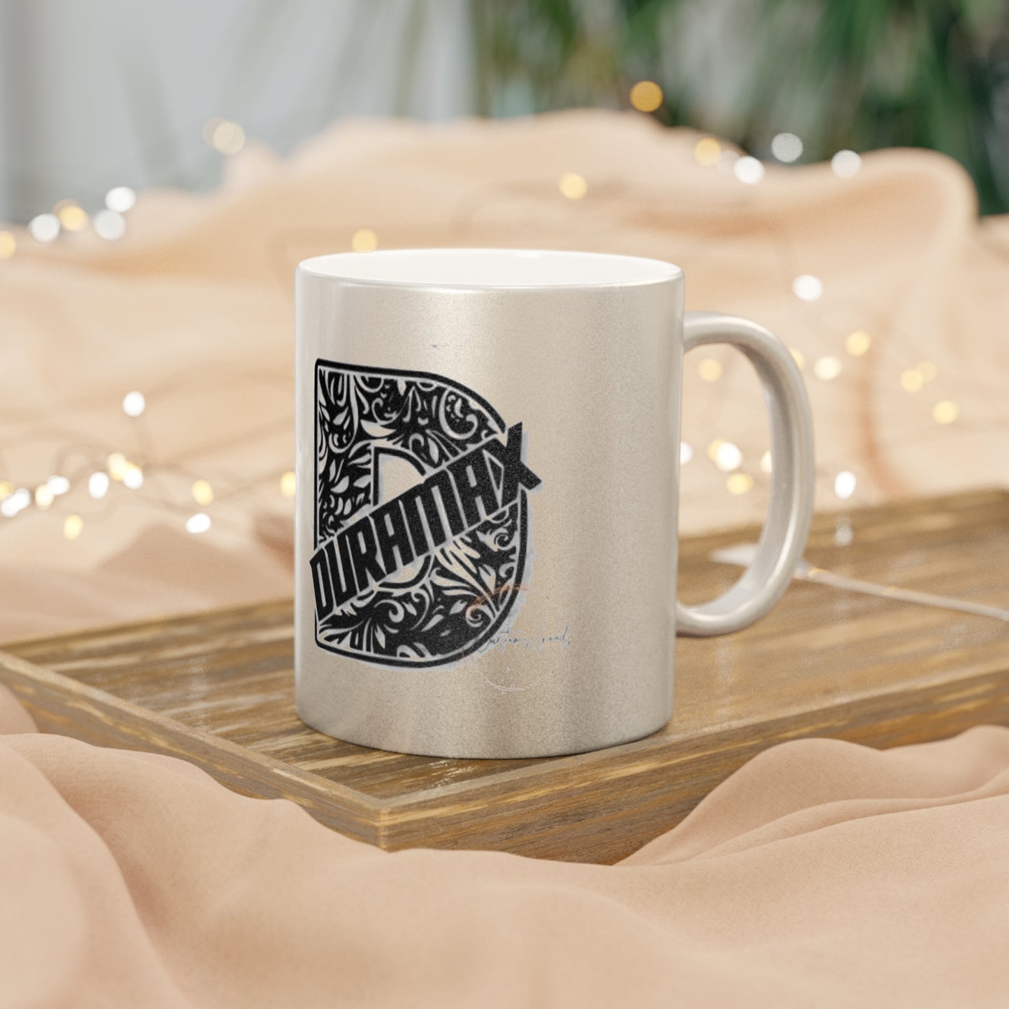 Metallic Mug with Intricate Design, Elegant Gift for Coffee Lovers, Silver/Gold Finish, Perfect for Home or Office, Unique Tea Mug, [...]